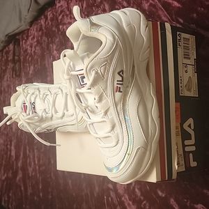Fila tennis shoes